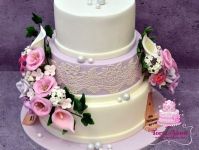 Esküvői torta Lila-fehér 2.