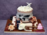 Bőrőndös esküvői torta