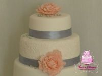 Elegáns esküvői torta